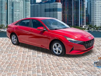 Used 2023 Hyundai Elantra SE