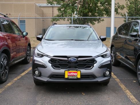 Used 2024 Subaru Crosstrek 2.5i Limited w/ Popular Package #4A AWD/4WD image 2