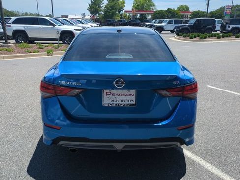 Used 2023 Nissan Sentra SR w/ SR Premium Package FWD image 5