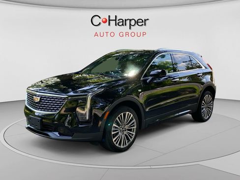 Certified 2024 Cadillac XT4 Premium Luxury w/ Cold Weather Package AWD/4WD image 7