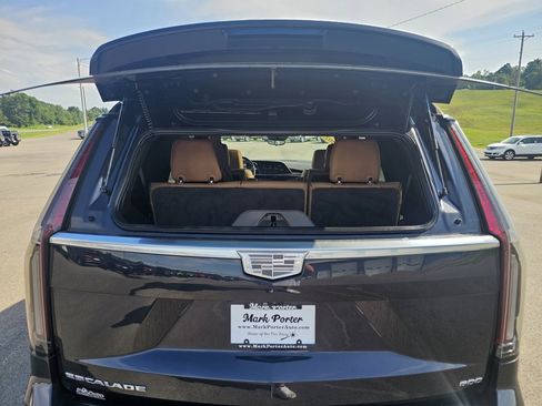 Used 2023 Cadillac Escalade Premium Luxury w/ LPO, Radiant Package image 17