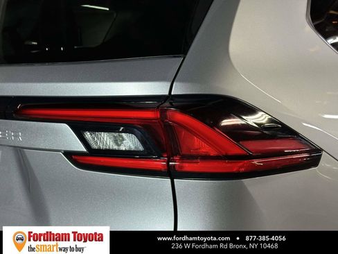 Certified 2025 Toyota Grand Highlander AWD image 11