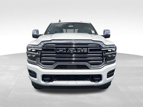 New 2026 RAM 2500 Laramie AWD/4WD image 8