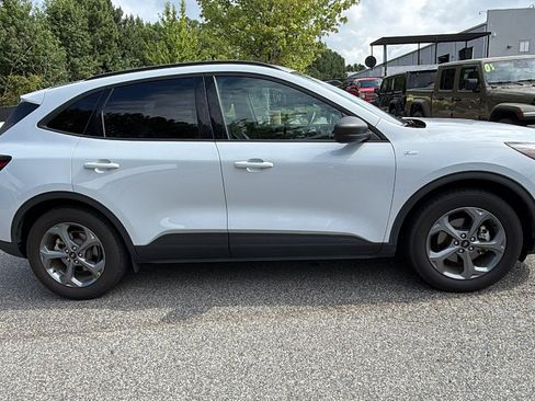 Used 2025 Ford Escape ST-Line FWD image 7