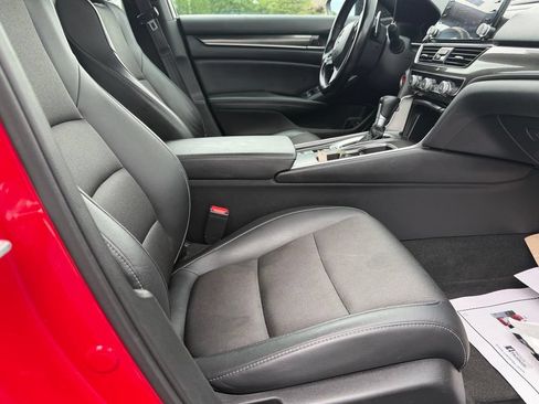 Used 2021 Honda Accord Sport image 10