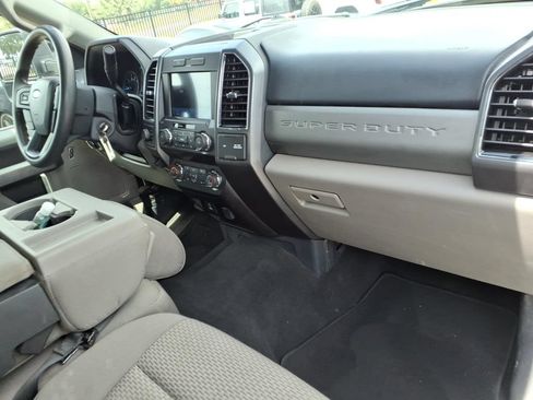 Used 2022 Ford F250 XLT AWD/4WD image 11