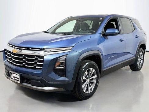 Used 2026 Chevrolet Equinox LT w/ Convenience Package II FWD image 1