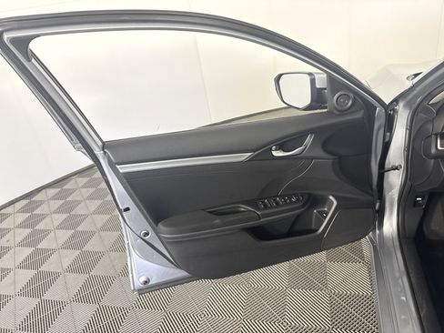 Certified 2019 Honda Civic EX image 13