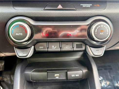 Used 2021 Kia Rio S w/ Technology Package FWD image 13