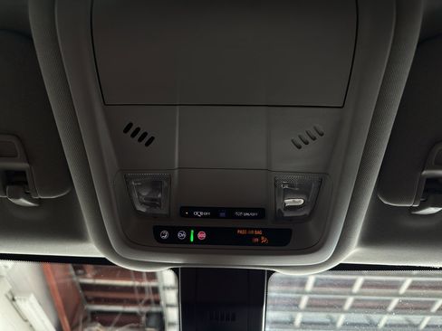 Used 2024 Chevrolet Equinox LT image 21