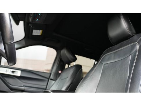 Used 2020 Ford Explorer Limited w/ Class III Trailer Tow Package image 12