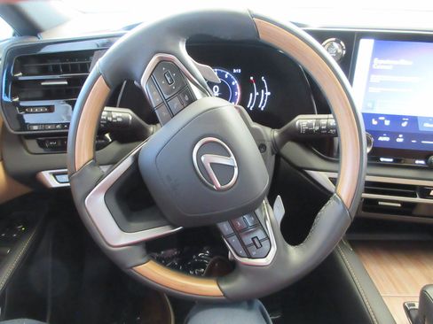 Used 2024 Lexus RX 350 Premium w/ Convenience Package AWD/4WD image 35
