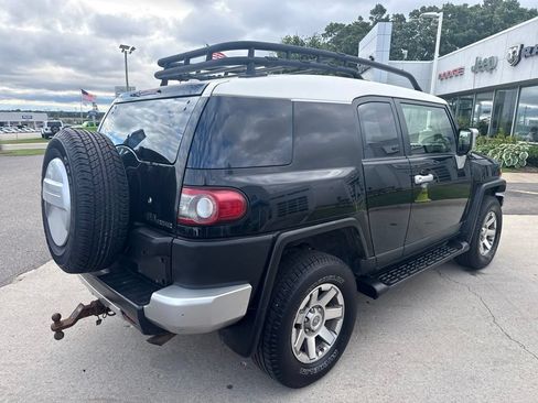 Used 2014 Toyota FJ Cruiser 4WD w/ Convenience Package image 6