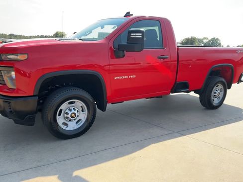 Used 2025 Chevrolet Silverado 2500 W/T w/ WT Convenience Package image 4