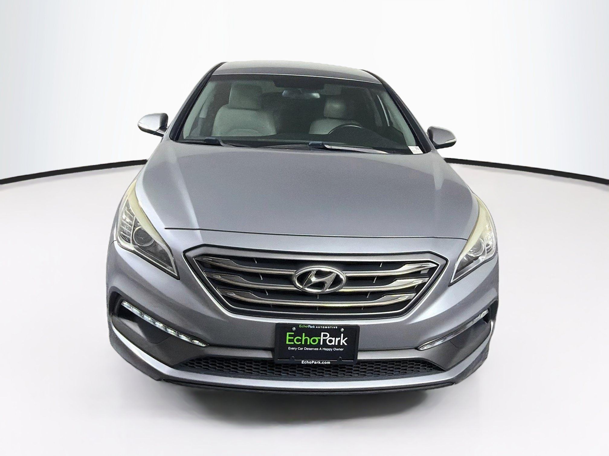 Used 2016 Hyundai Sonata Sport w/ Option Group 02 FWD image 2