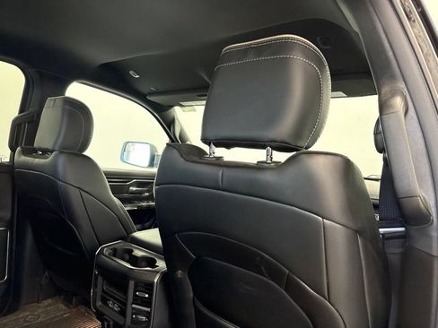 Used 2024 RAM 1500 Laramie AWD/4WD image 10