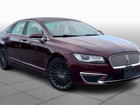 Used 2017 Lincoln MKZ Reserve w/ Climate Package image 2