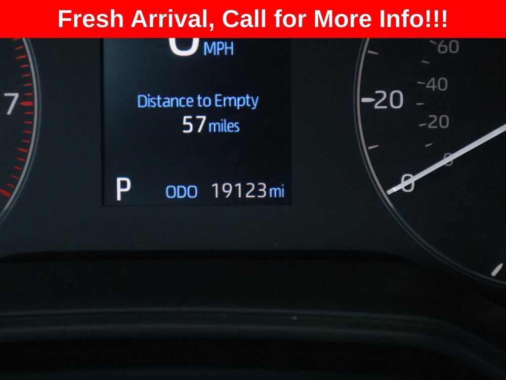 Used 2024 Toyota Corolla Cross AWD Hybrid image 32