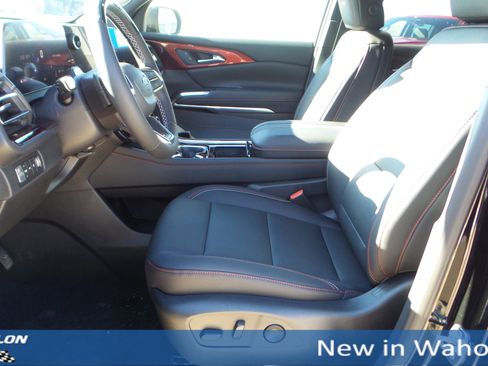 New 2026 Chevrolet Traverse Z71 w/ Enhanced Driving Package image 9