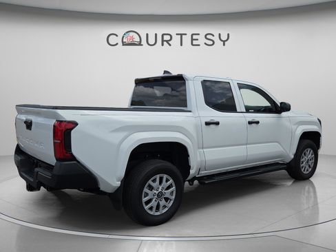 Certified 2025 Toyota Tacoma SR RWD image 3