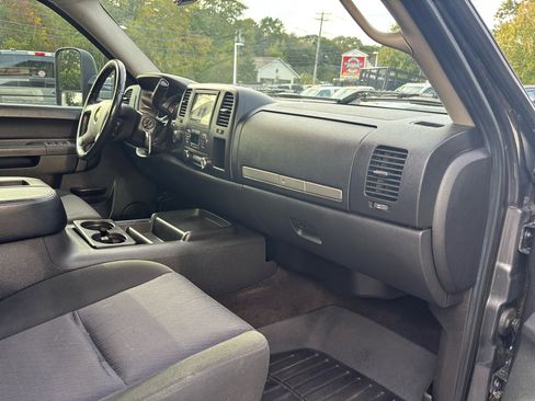 Used 2011 Chevrolet Silverado 2500 LT w/ Interior Plus Package image 41