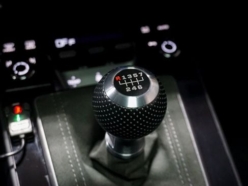 Used 2023 Porsche 911 Carrera T image 13