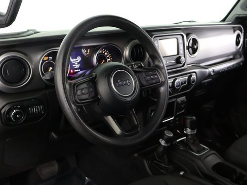 Used 2021 Jeep Wrangler Unlimited Sport image 23