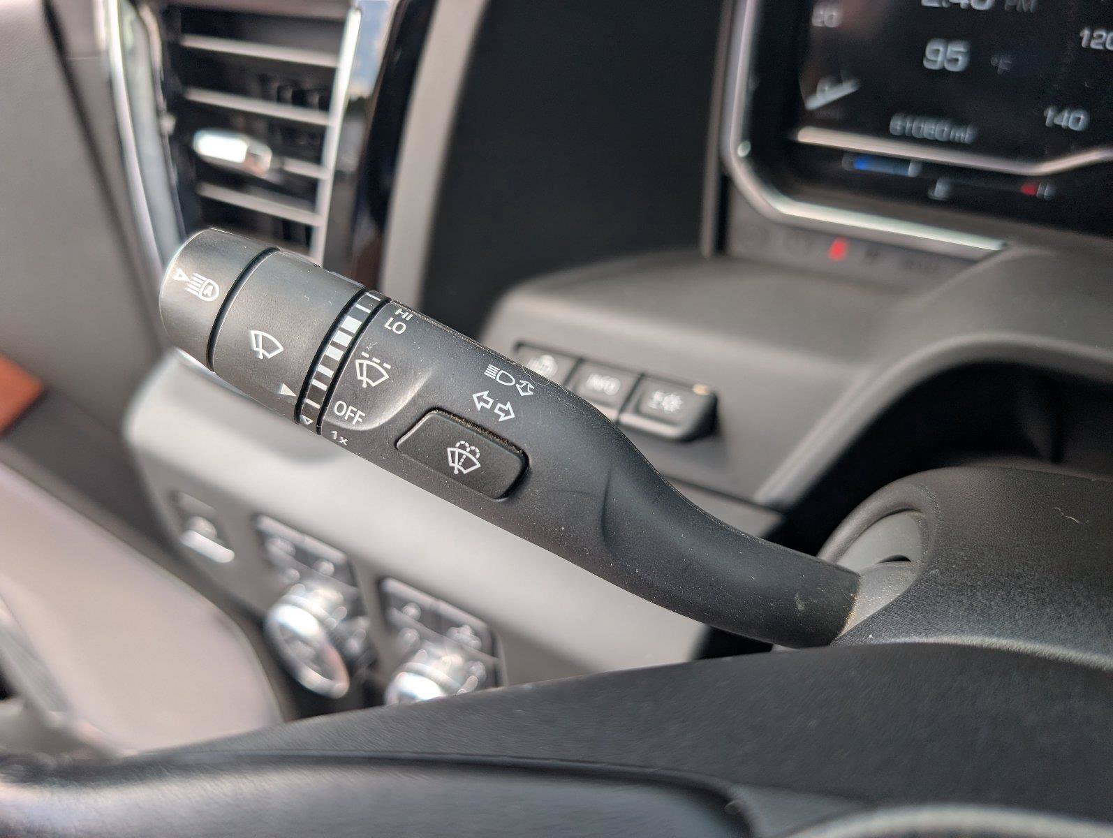 Certified 2024 GMC Sierra 2500 Denali Ultimate AWD/4WD image 29
