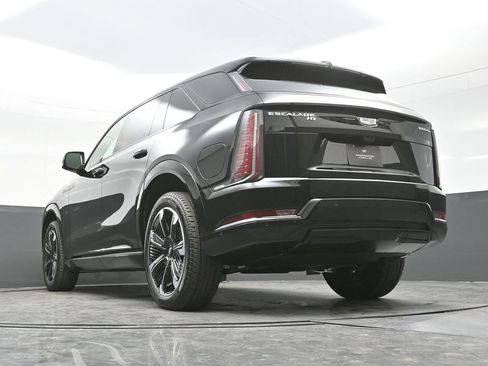 New 2026 Cadillac Escalade IQ Sport 2 w/ LPO, Floor Liner Package image 12