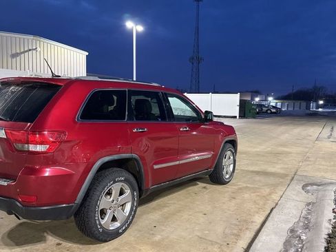 Used 2011 Jeep Grand Cherokee Limited w/ Luxury Group II image 6