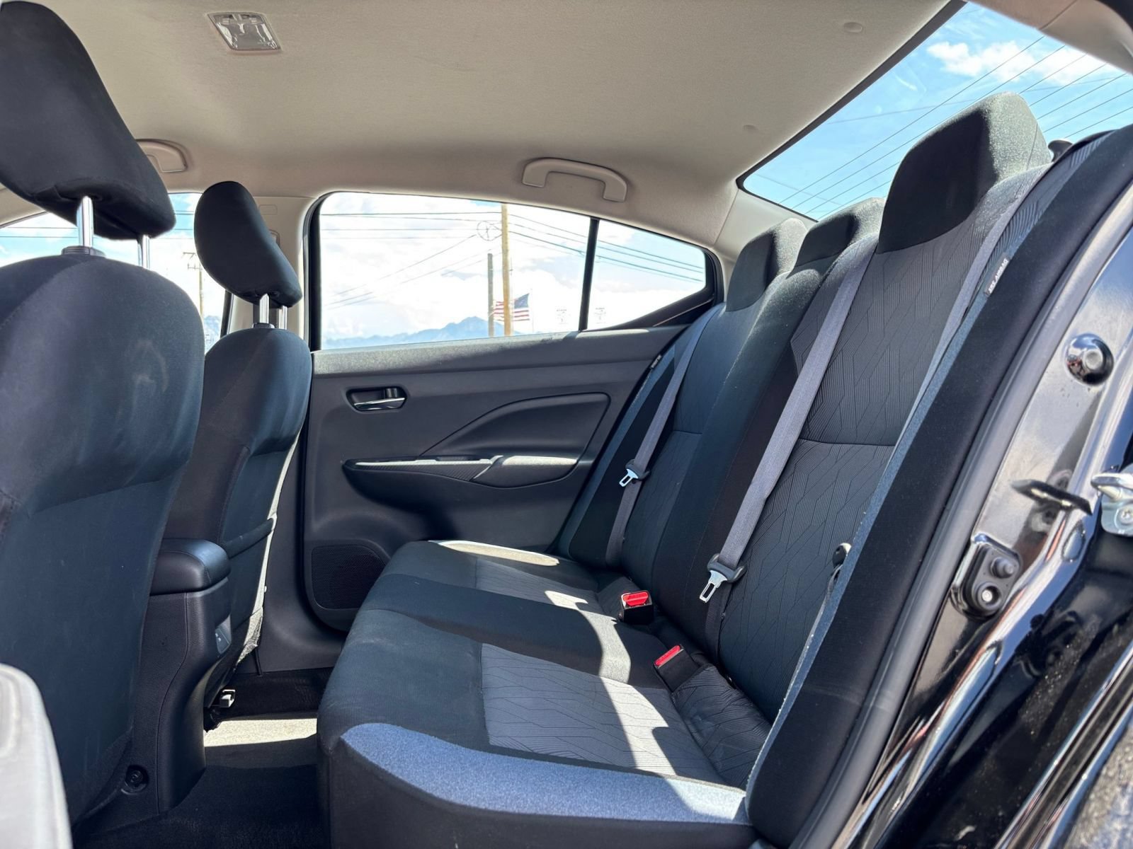 Used 2025 Nissan Versa SV FWD image 22