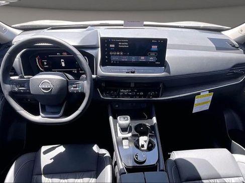 New 2026 Nissan Rogue Platinum w/ Platinum Premium Package AWD/4WD image 5