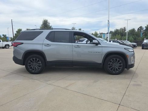 Used 2023 Chevrolet Traverse RS AWD/4WD image 4