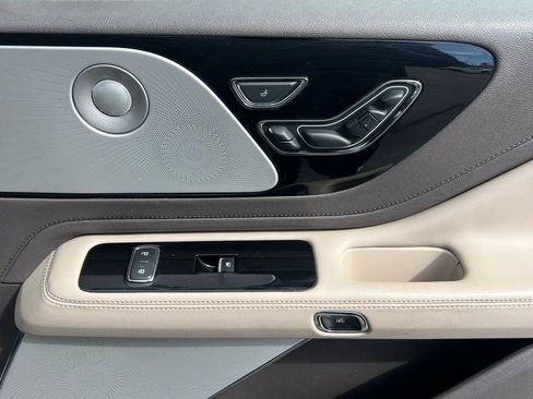 Used 2020 Lincoln Aviator Reserve w/ Equipment Group 202A image 15