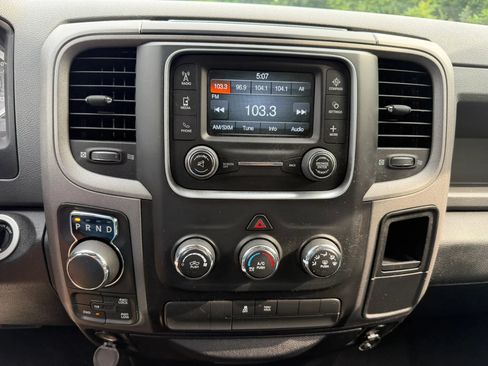 Used 2015 RAM 1500 Express AWD/4WD image 23