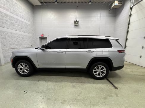 Used 2021 Jeep Grand Cherokee L Limited AWD/4WD image 7