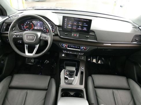 Used 2023 Audi Q5 2.0T Premium w/ Convenience Package AWD/4WD image 16