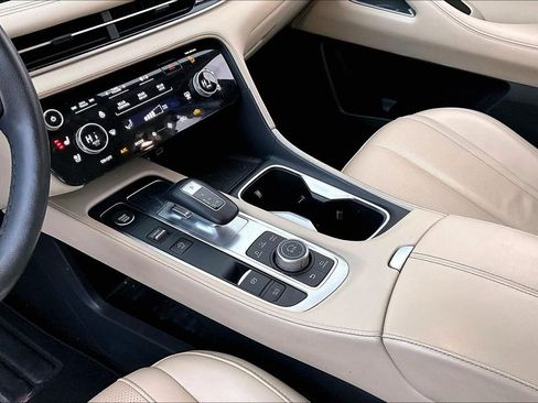 Certified 2023 INFINITI QX60 Luxe w/ Performance Audio Package image 18