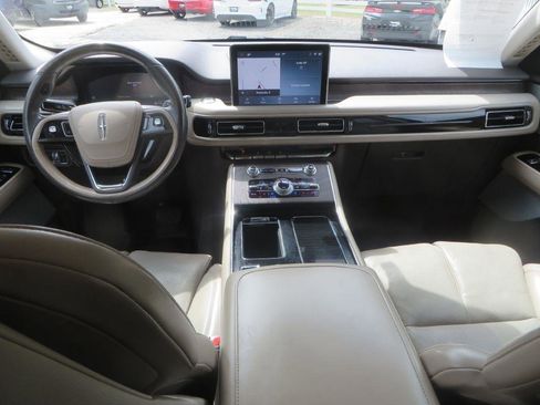 Used 2020 Lincoln Aviator Reserve w/ Equipment Group 202A image 13