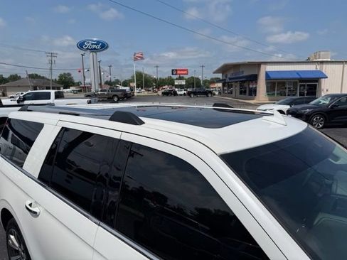 Used 2021 Ford Expedition Max Limited AWD/4WD image 6