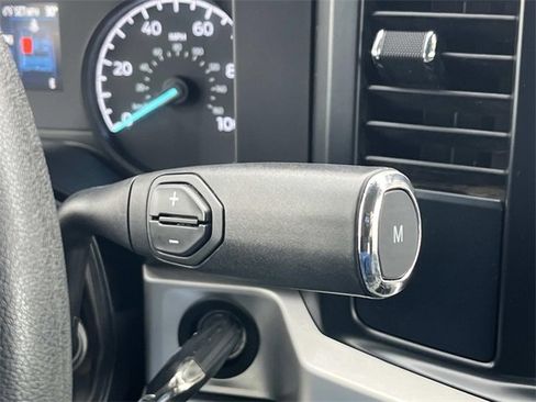 Used 2025 Ford F250 XLT image 32