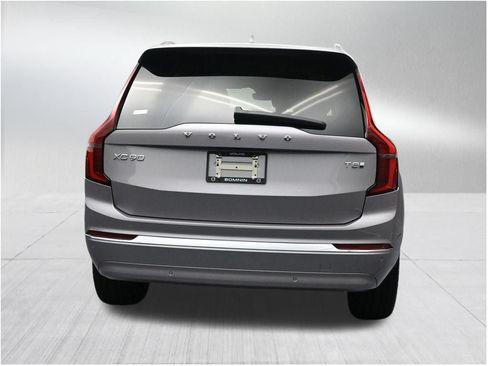 New 2026 Volvo XC90 T8 Core AWD/4WD image 4