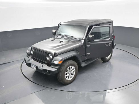 Used 2023 Jeep Wrangler Sport AWD/4WD image 44