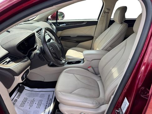 Used 2017 Lincoln MKC Reserve FWD image 11