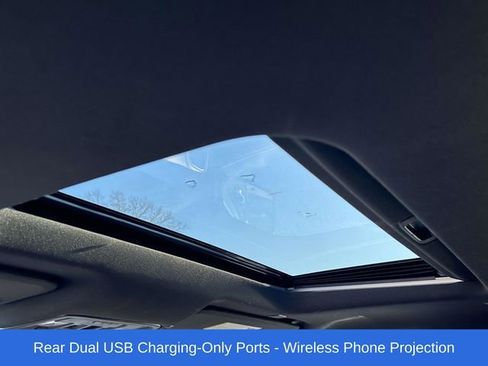 Used 2021 Chevrolet Silverado 1500 High Country w/ Technology Package image 16