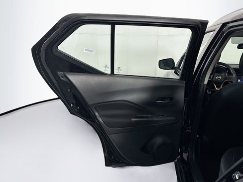 Used 2024 Nissan Kicks SV image 26