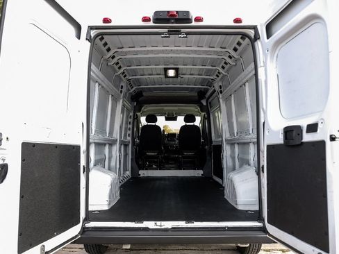 Used 2023 RAM ProMaster 2500 FWD image 45