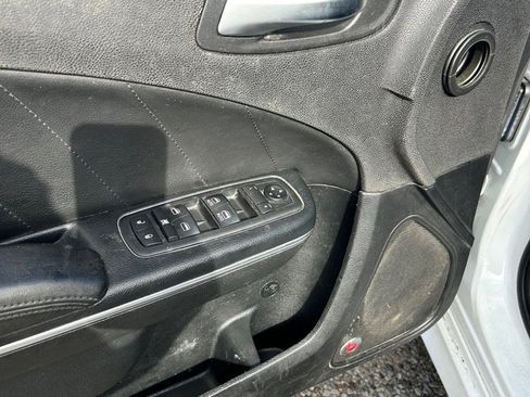 Used 2018 Dodge Charger SXT Plus w/ Beats Audio Group image 5