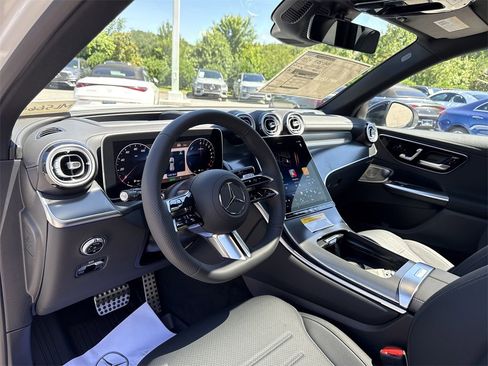 New 2025 Mercedes-Benz GLC 350e 4MATIC image 10