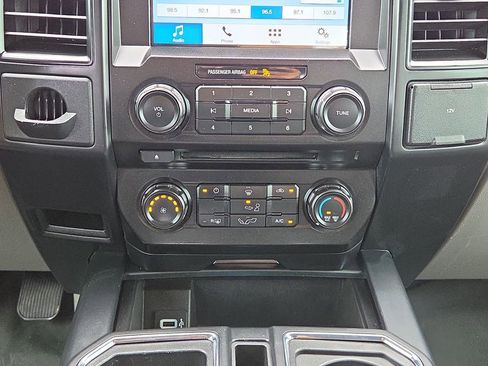 Used 2018 Ford F150 XL w/ Equipment Group 101A Mid RWD image 14